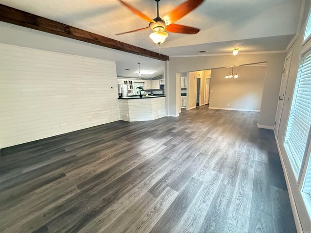 10455 hogue Road, Mabelvale, AR 72103