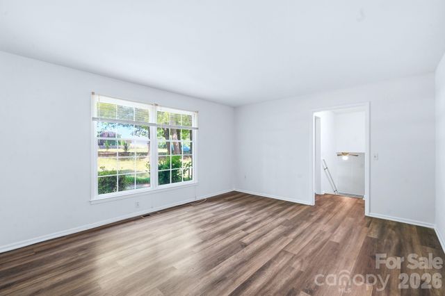 1412 Rama Road, Charlotte, NC 28211