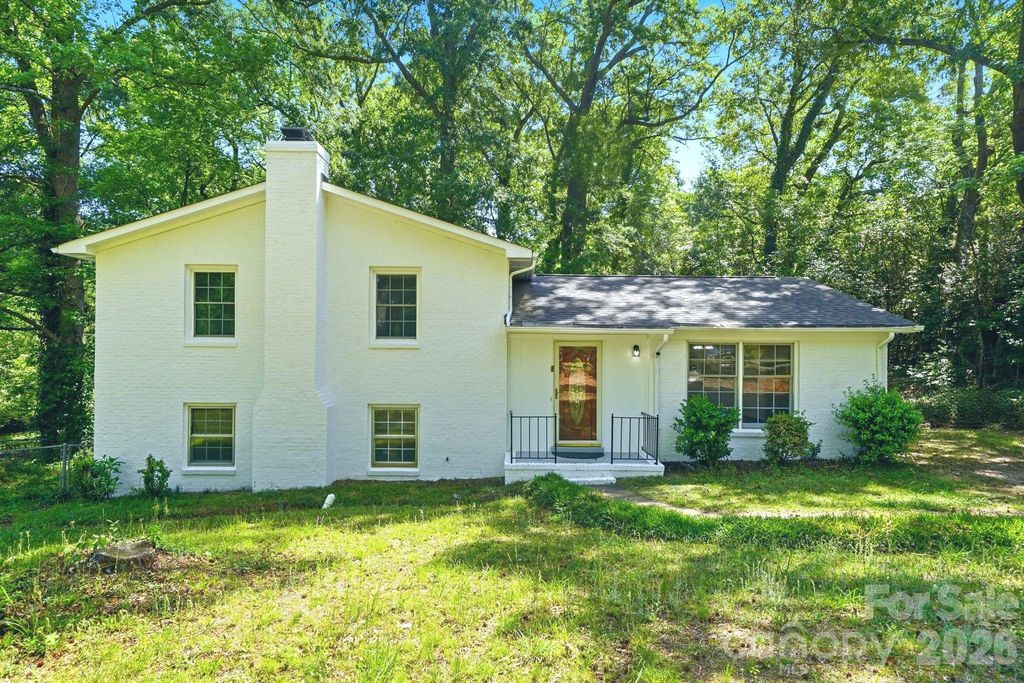 1412 Rama Road, Charlotte, NC 28211