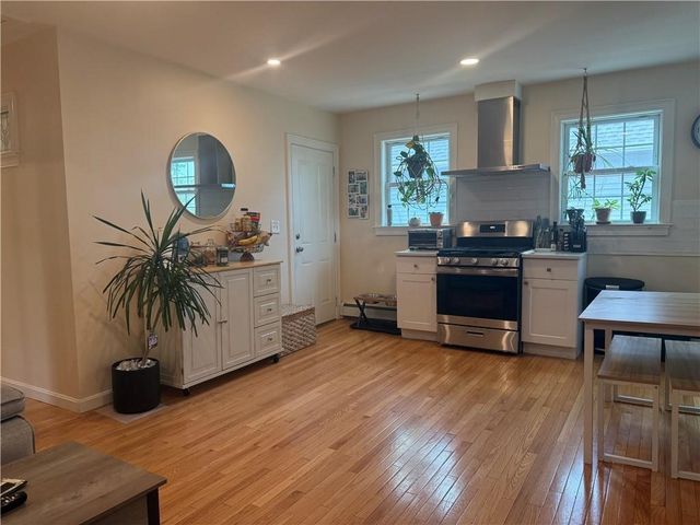 40 Tecumseh Street, Providence, RI 02906