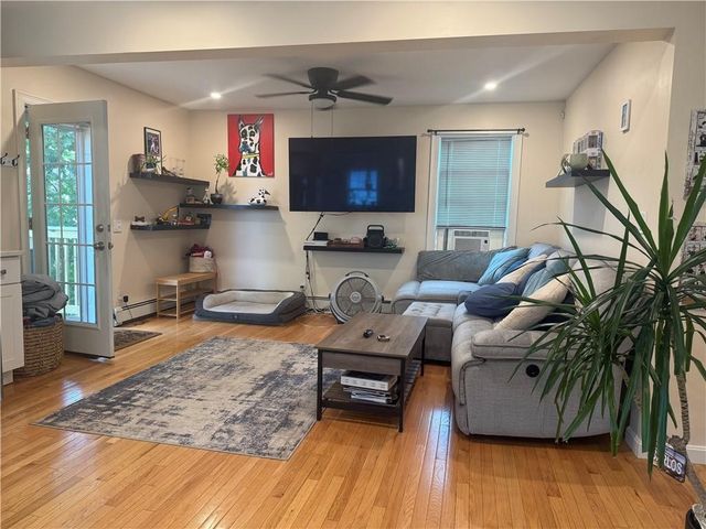 40 Tecumseh Street, Providence, RI 02906