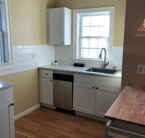 40 Tecumseh Street, Providence, RI 02906