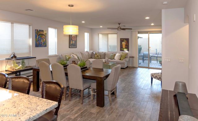 27039 N 75th Drive, Peoria, AZ 85383