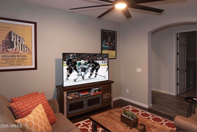 27039 N 75th Drive, Peoria, AZ 85383