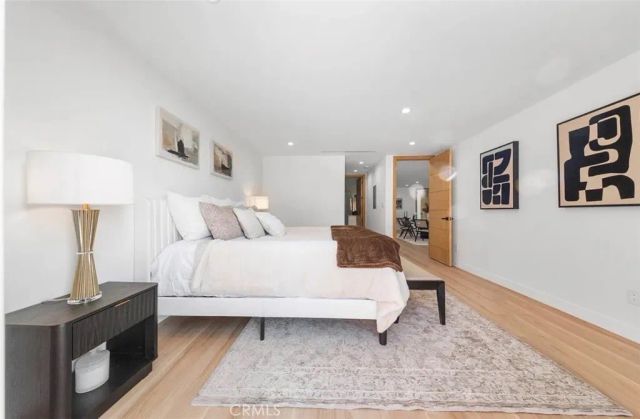 8369 Vine Valley, Los Angeles, CA 91352