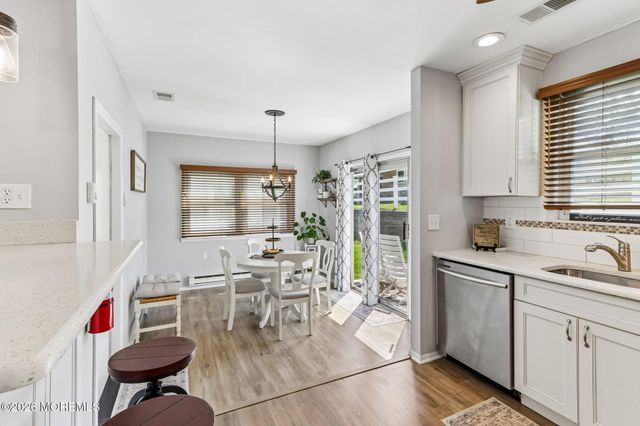 23 Chelsea Drive 70, Whiting, NJ 08759