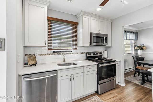 23 Chelsea Drive 70, Whiting, NJ 08759