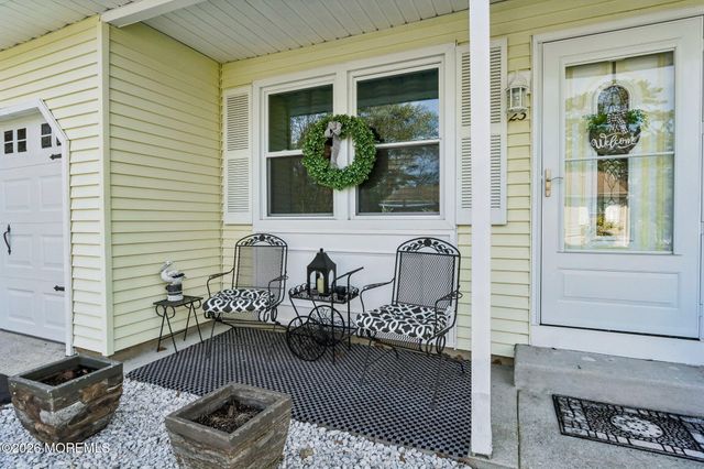 23 Chelsea Drive 70, Whiting, NJ 08759