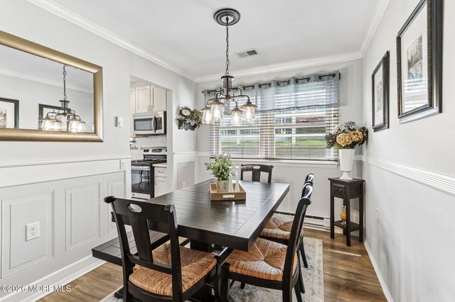 23 Chelsea Drive 70, Whiting, NJ 08759