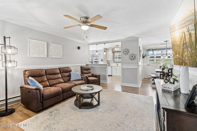 23 Chelsea Drive 70, Whiting, NJ 08759