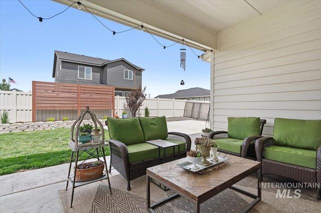 1562 Glencoe St, Middleton, ID 83644