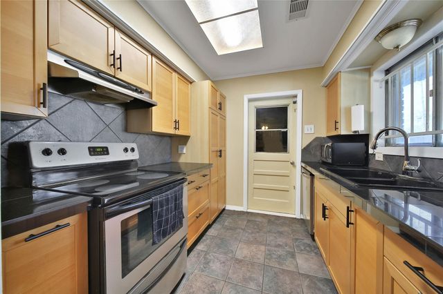 4210 Gardendale Drive, Houston, TX 77092