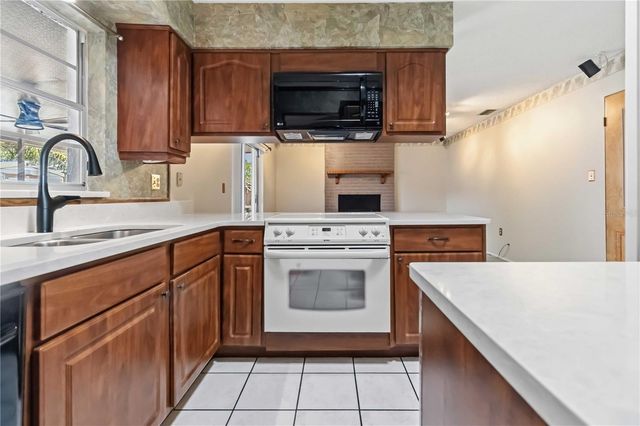 2415 RAINTREE LAKE CIRCLE, Merritt Island, FL 32953