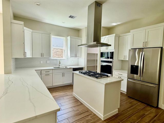 1118 Neros Palace, New Caney, TX 77357