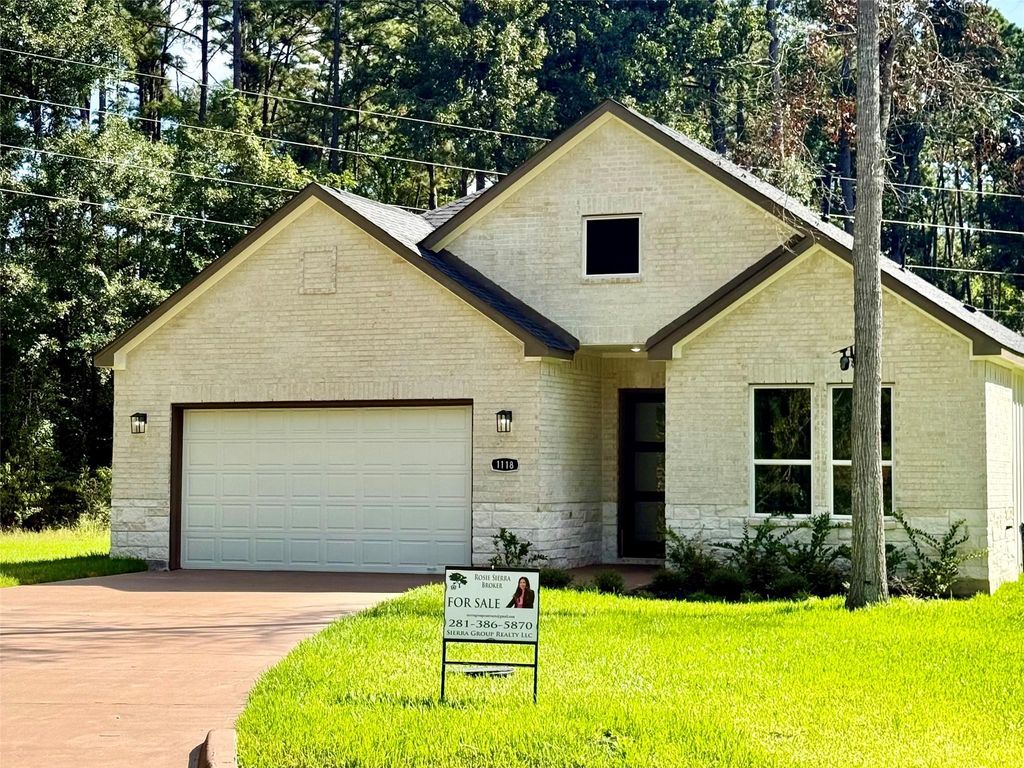1118 Neros Palace, New Caney, TX 77357