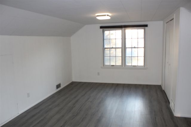 676 W Michigan Avenue, Saline, MI 48176