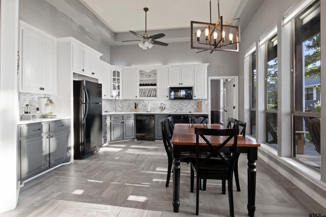 385 County Road 2610, Pittsburg, TX 75686