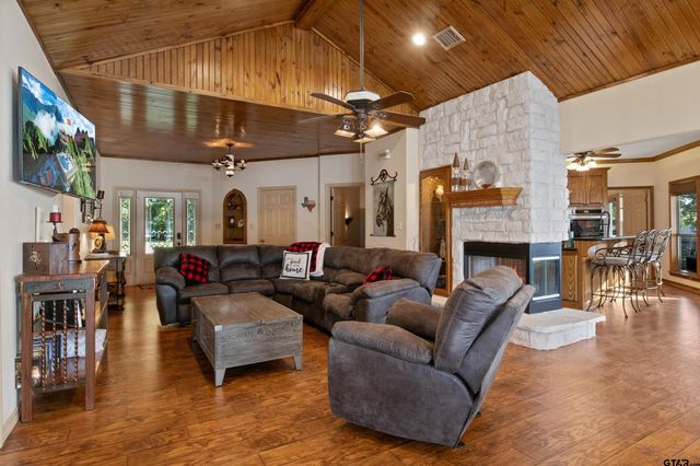 385 County Road 2610, Pittsburg, TX 75686