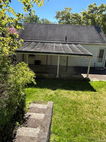 207 Morsemere Avenue, Yonkers, NY 10703