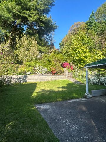 207 Morsemere Avenue, Yonkers, NY 10703