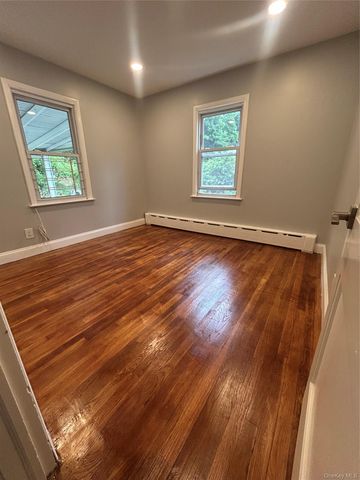 207 Morsemere Avenue, Yonkers, NY 10703