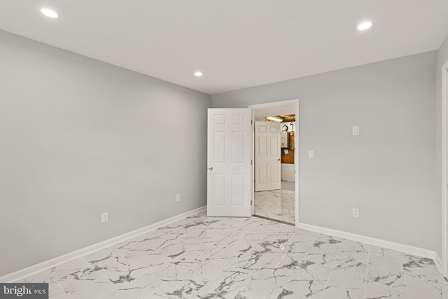 8006 WOODHAVEN CT, Baltimore, MD 21237