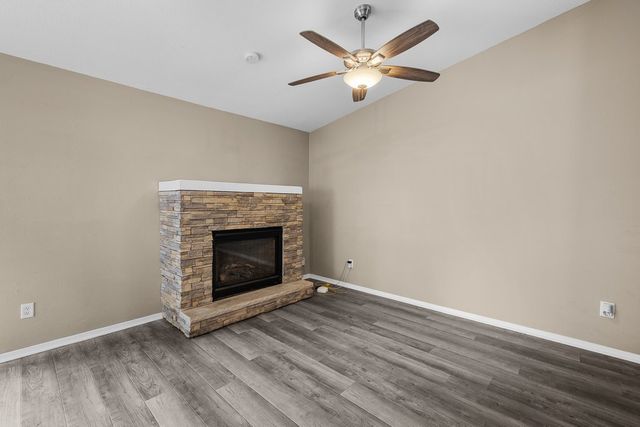 1503 W 46TH Place, Davenport, IA 52806