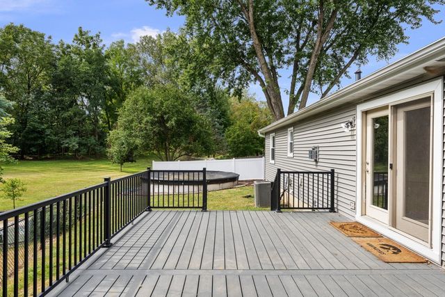 1503 W 46TH Place, Davenport, IA 52806
