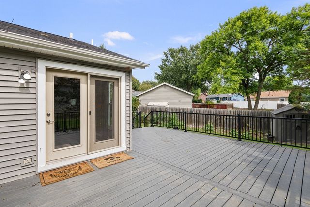 1503 W 46TH Place, Davenport, IA 52806