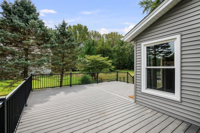 1503 W 46TH Place, Davenport, IA 52806