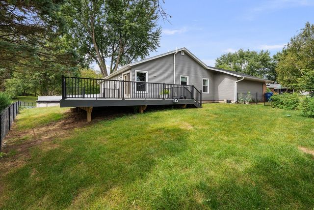 1503 W 46TH Place, Davenport, IA 52806