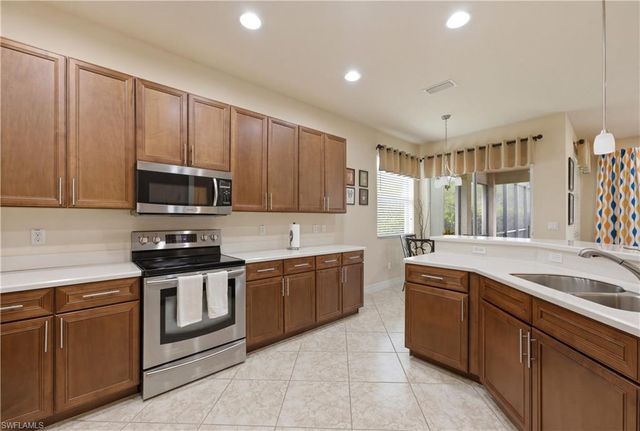 10051 Mimosa Silk DR, Fort Myers, FL 33913