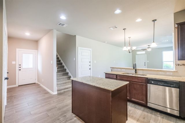 121 Wickersham A, Conroe, TX 77304