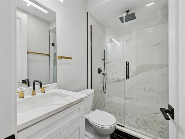 2818 W Fletcher Street CH, Chicago, IL 60618