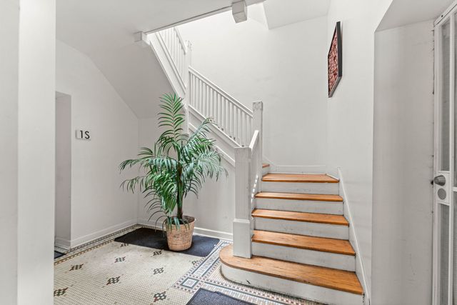 6722 S Ridgeland Avenue 3S, Chicago, IL 60649