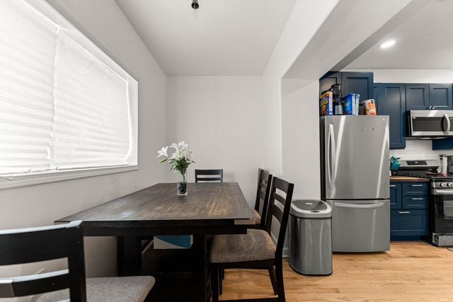 6722 S Ridgeland Avenue 3S, Chicago, IL 60649