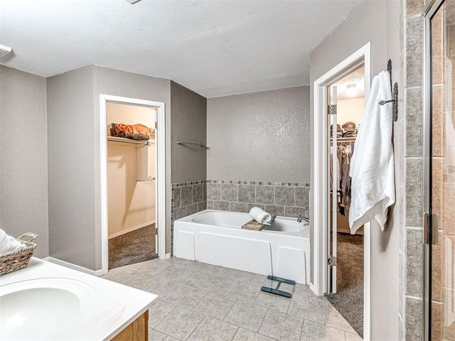 920 NW 171st Place, Edmond, OK 73012