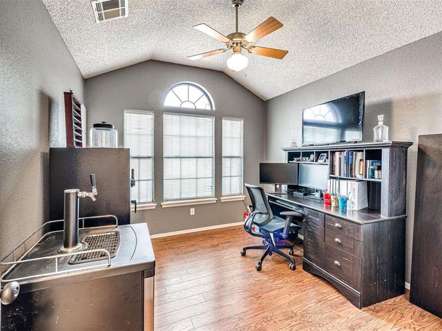 920 NW 171st Place, Edmond, OK 73012