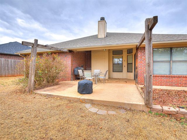 920 NW 171st Place, Edmond, OK 73012