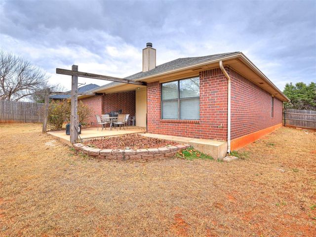 920 NW 171st Place, Edmond, OK 73012