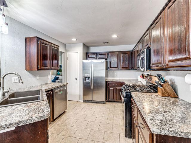 920 NW 171st Place, Edmond, OK 73012