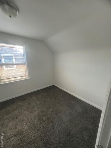 21341 Reimanville Avenue, Ferndale, MI 48220
