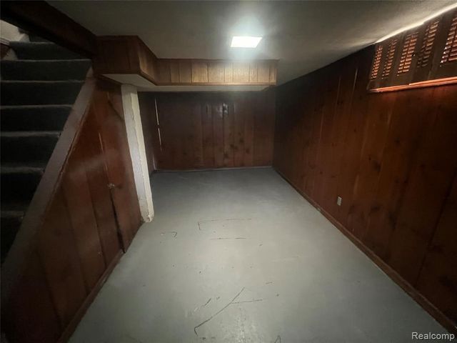 21341 Reimanville Avenue, Ferndale, MI 48220