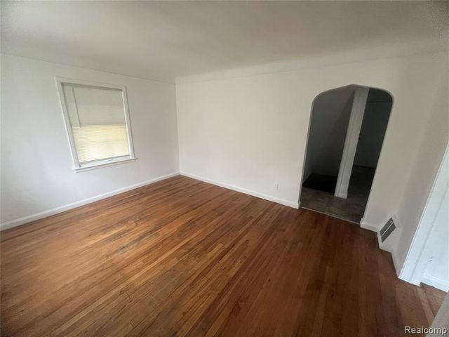 21341 Reimanville Avenue, Ferndale, MI 48220