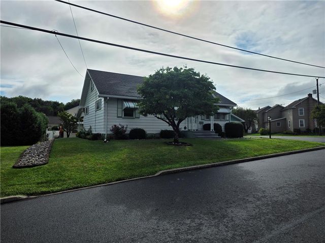 4361 Spruce Street, Whitehall Twp, PA 18052