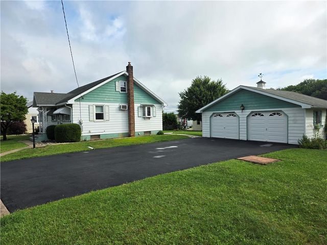 4361 Spruce Street, Whitehall Twp, PA 18052