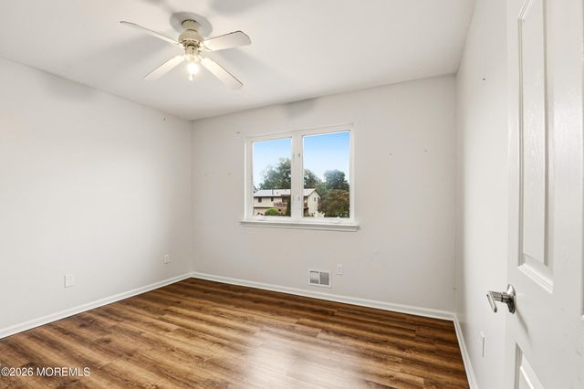 659 Mccormick Drive, Toms River, NJ 08753