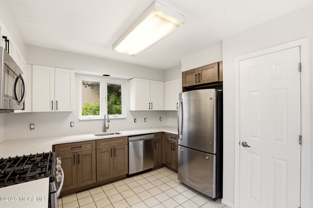 659 Mccormick Drive, Toms River, NJ 08753