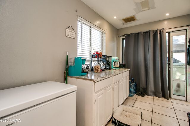 14015 N 61st Avenue, Glendale, AZ 85306