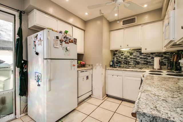 14015 N 61st Avenue, Glendale, AZ 85306